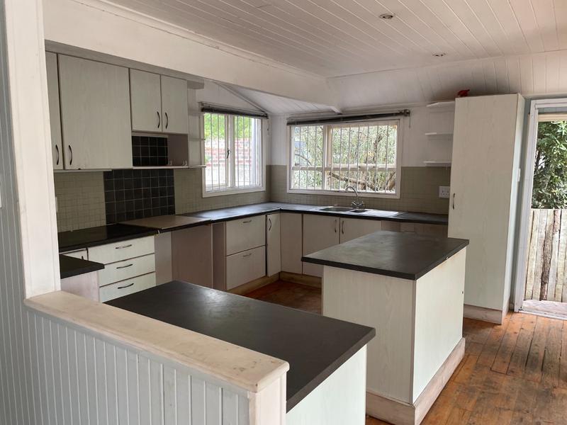 To Let 5 Bedroom Property for Rent in Kommetjie Western Cape